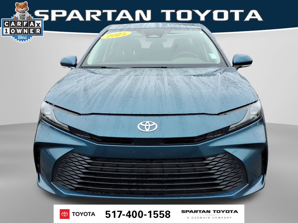Used 2025 Toyota Camry LE FWD image 3