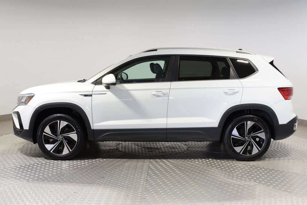 Used 2023 Volkswagen Taos SE AWD/4WD image 9