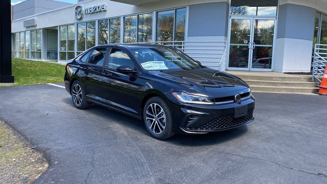 New 2026 Volkswagen Jetta Sport FWD image 3