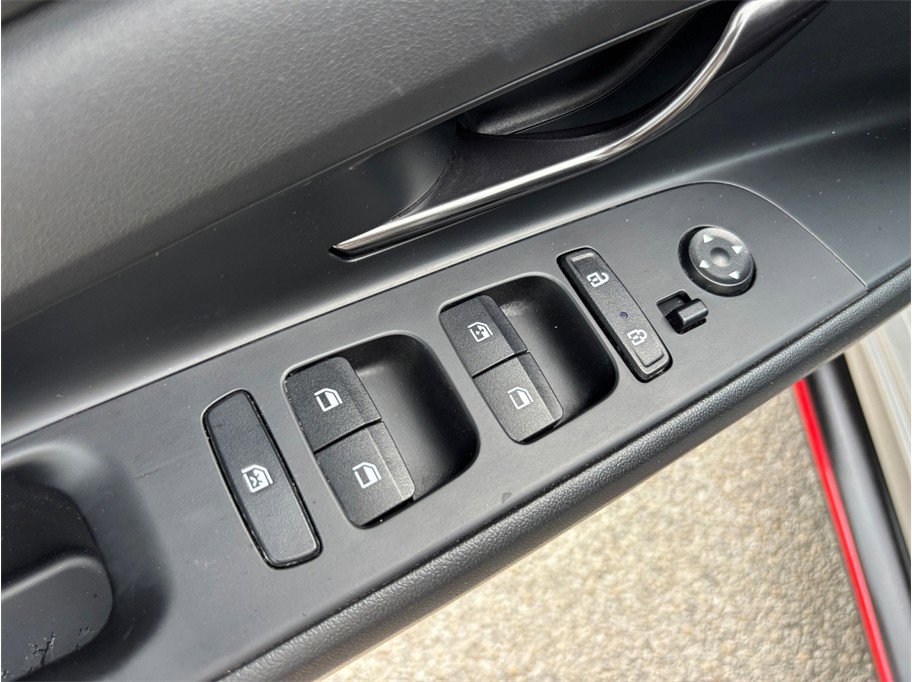 Used 2022 Hyundai Elantra N FWD image 20