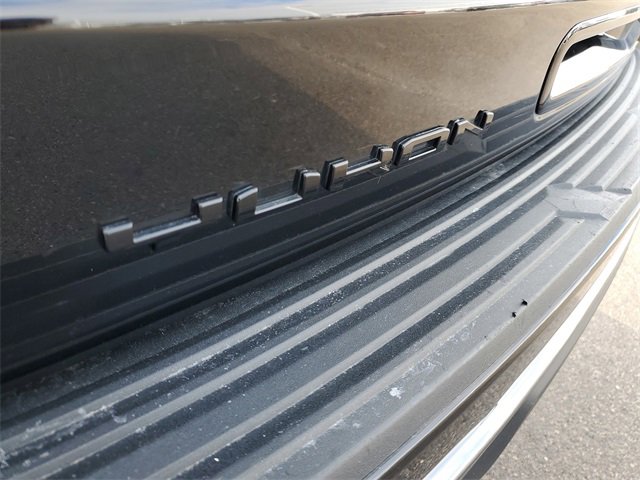 Used 2023 GMC Yukon Denali Ultimate image 34