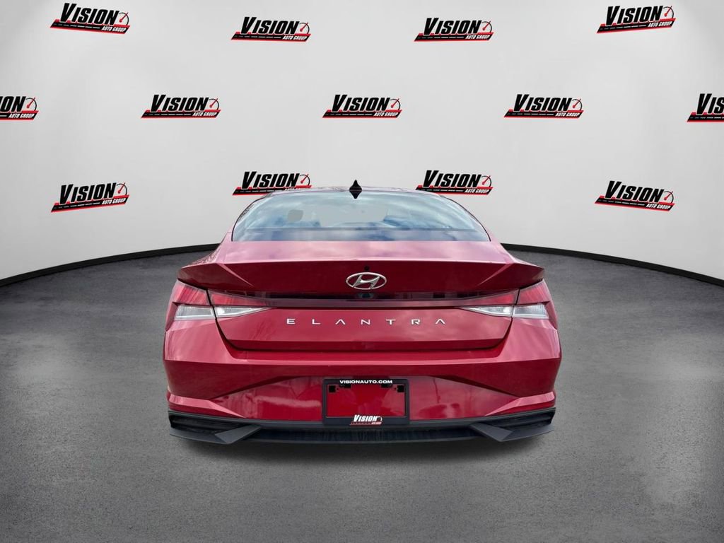 Used 2021 Hyundai Elantra SEL image 6