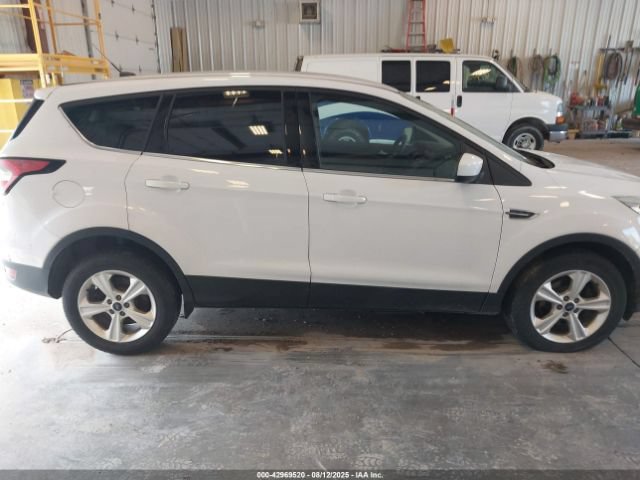 Used 2017 Ford Escape SE FWD image 7