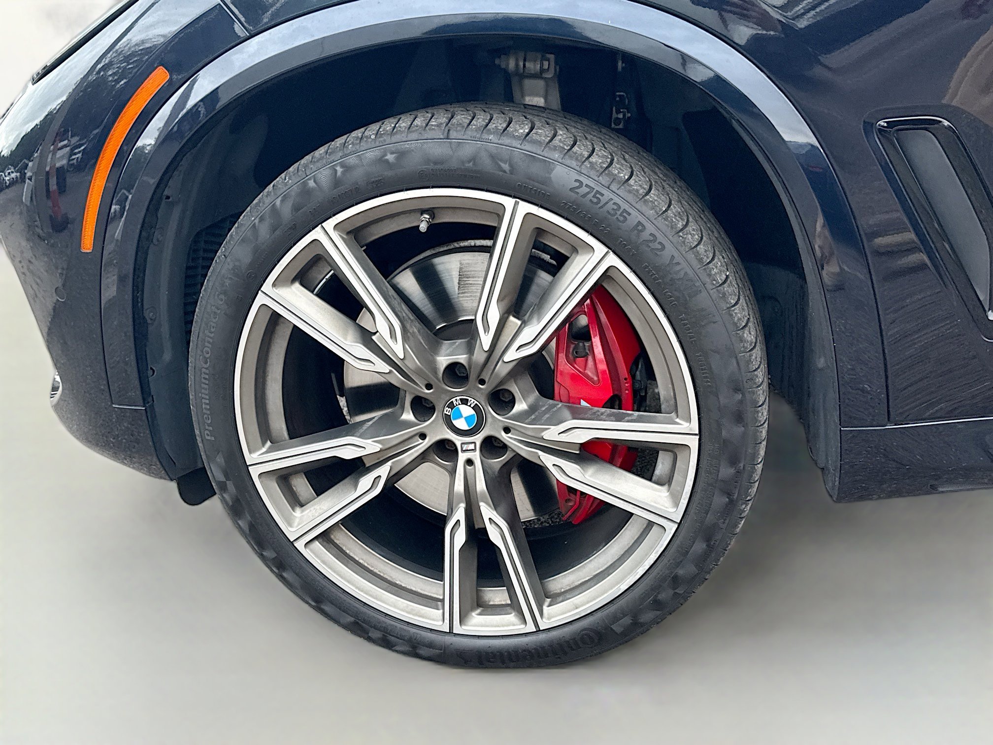 Used 2021 BMW X5 M50i w/ Executive Package image 44