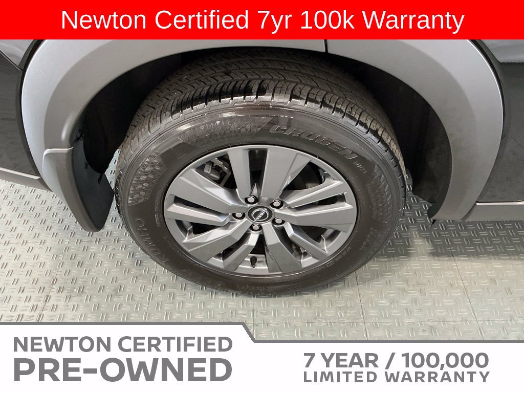 Used 2025 Nissan Pathfinder SV FWD image 45