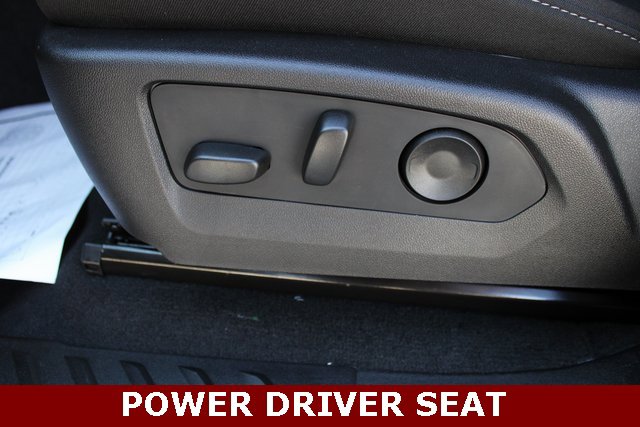 New 2025 GMC Canyon Elevation w/ Convenience Package image 13