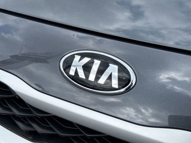 Used 2020 Kia Forte LXS FWD image 27