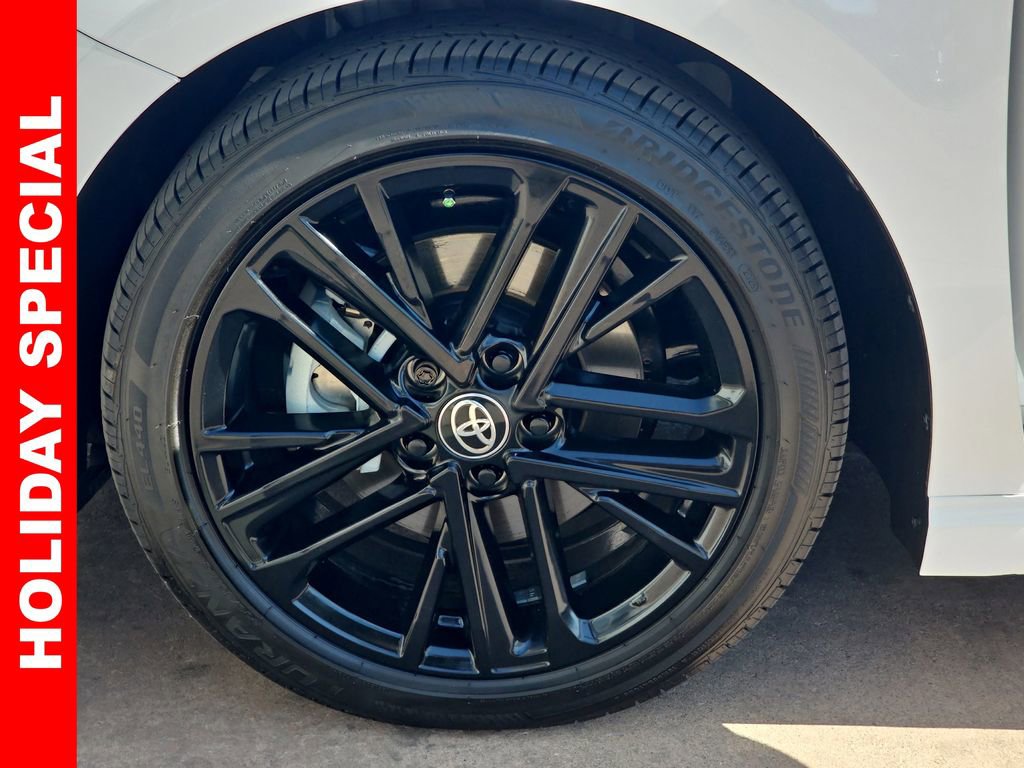 Used 2025 Toyota Camry SE image 34