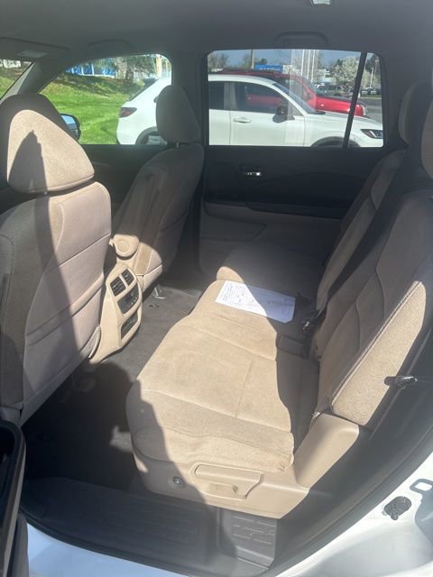 Used 2021 Honda Pilot EX image 6