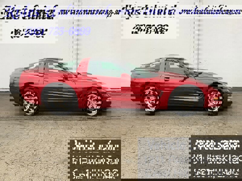 Used 2004 Chevrolet Corvette Coupe w/ Roof Package RWD image 10