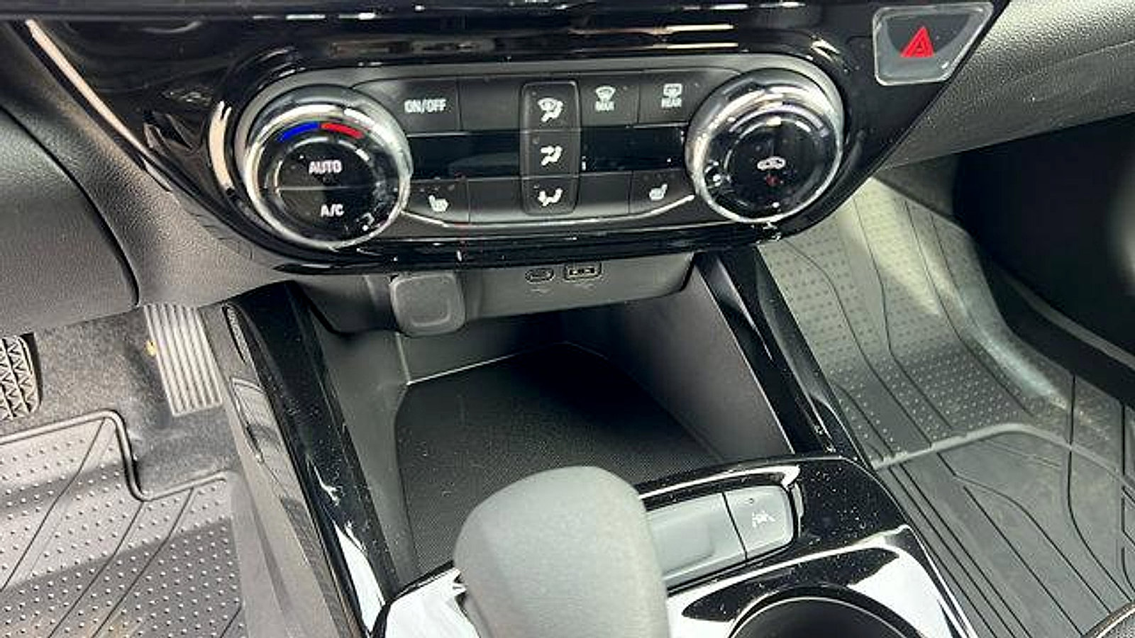 New 2026 Chevrolet Trax RS w/ Driver Confidence Package image 20