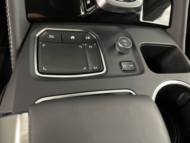 Used 2024 Acura MDX SH-AWD w/ Advance Package image 16