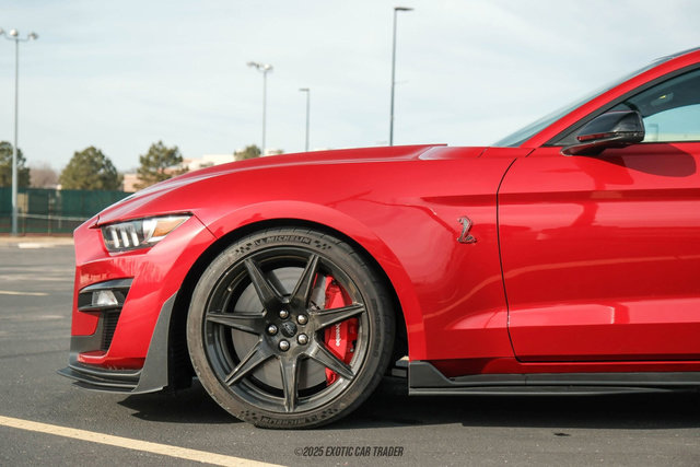 Used 2020 Ford Mustang Shelby GT500 w/ Carbon Fiber Track Pack image 4