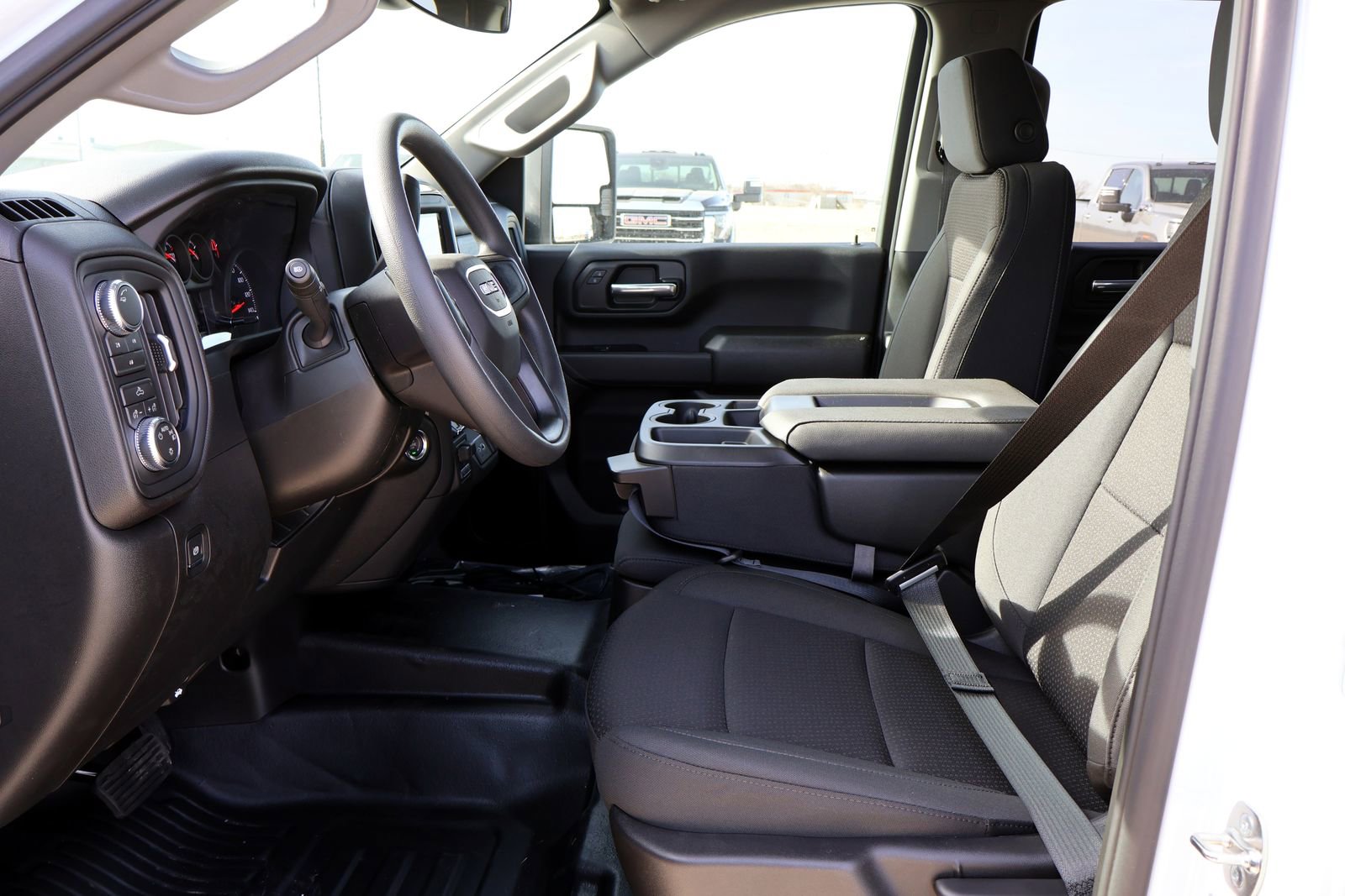 New 2026 GMC Sierra 3500 Pro w/ Convenience Package image 10