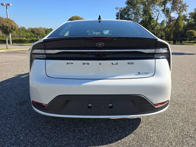 New 2026 Toyota Prius Plug-In Hybrid FWD image 5