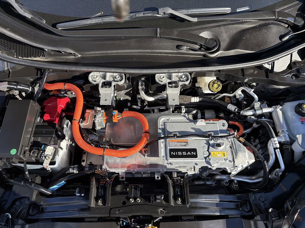 Used 2024 Nissan Ariya FWD image 34