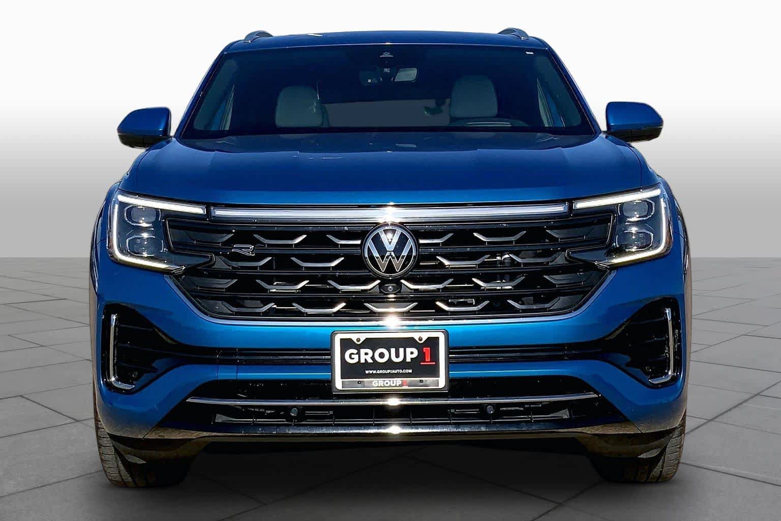 Used 2024 Volkswagen Atlas Cross Sport SEL Premium R-Line AWD/4WD image 4