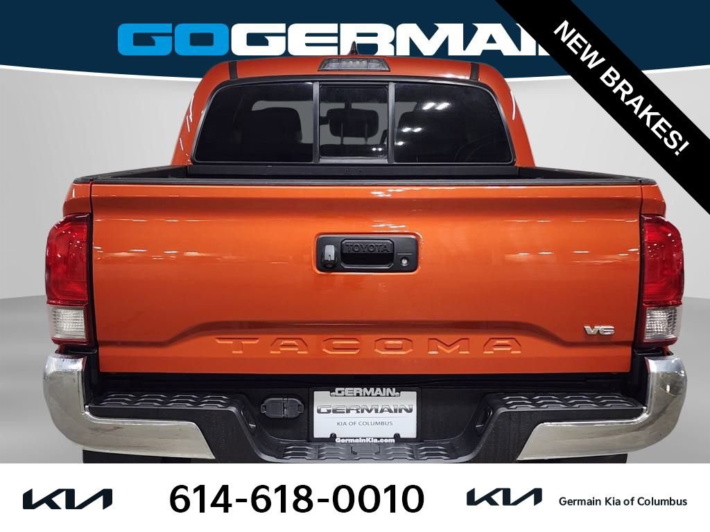 Used 2016 Toyota Tacoma TRD Off-Road image 16