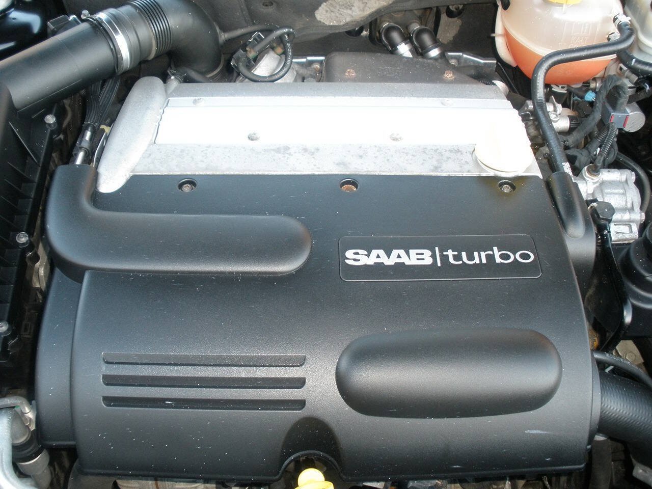 Used 2009 Saab 9-3 2.0T w/ Cold Weather Package FWD image 14