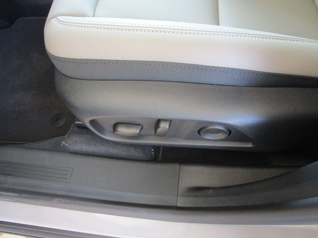 New 2027 GMC Terrain Elevation w/ Elevation Premium Package FWD image 23
