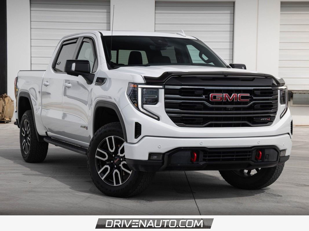 Used 2025 GMC Sierra 1500 AT4 w/ Technology Package AWD/4WD image 1
