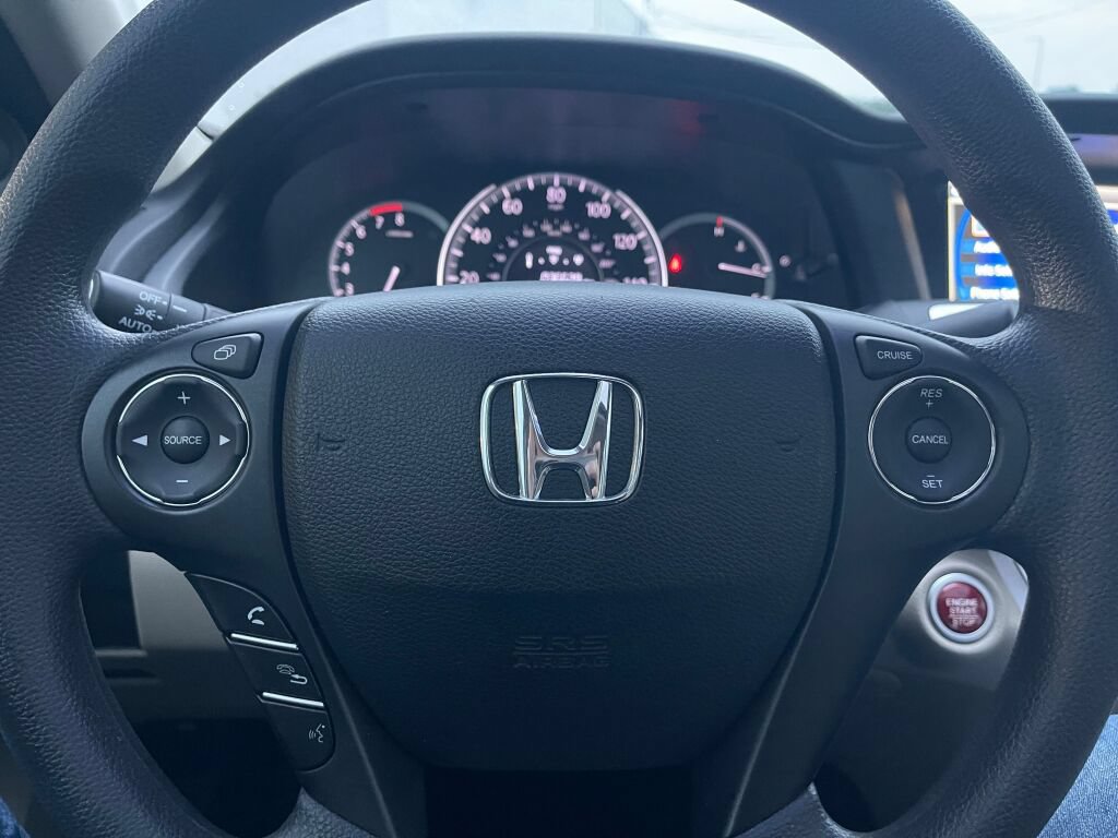 Used 2015 Honda Accord EX image 17