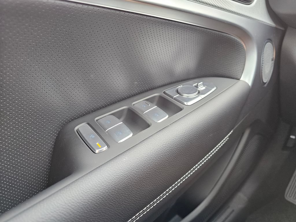 Certified 2026 Genesis G70 2.5T Prestige AWD/4WD image 32