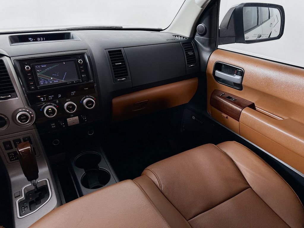 Used 2016 Toyota Sequoia Platinum image 24