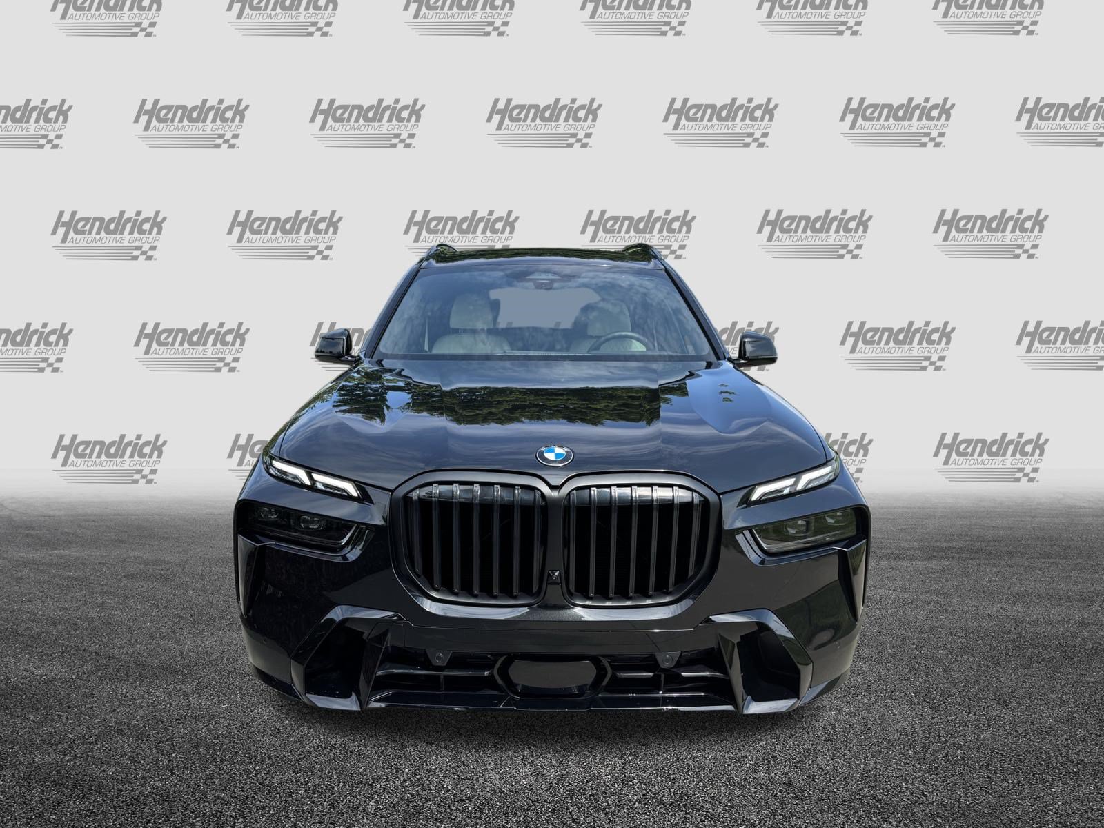 Used 2026 BMW X7 xDrive40i AWD/4WD image 3
