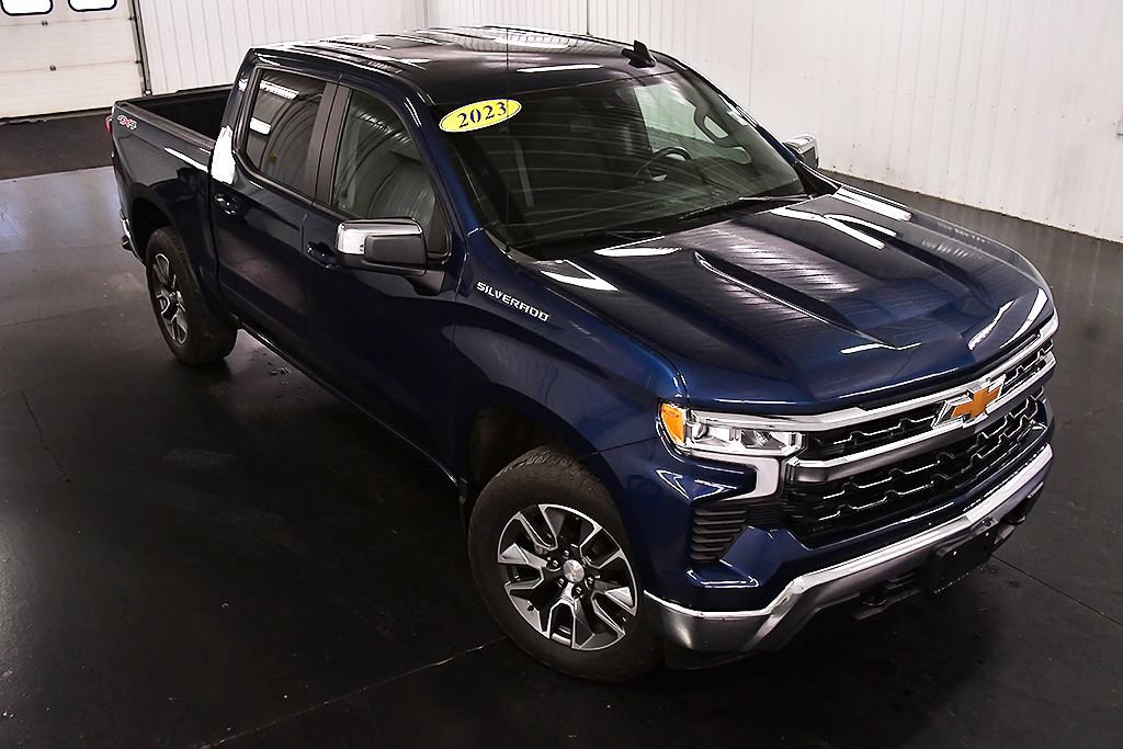 Used 2023 Chevrolet Silverado 1500 LT AWD/4WD image 13