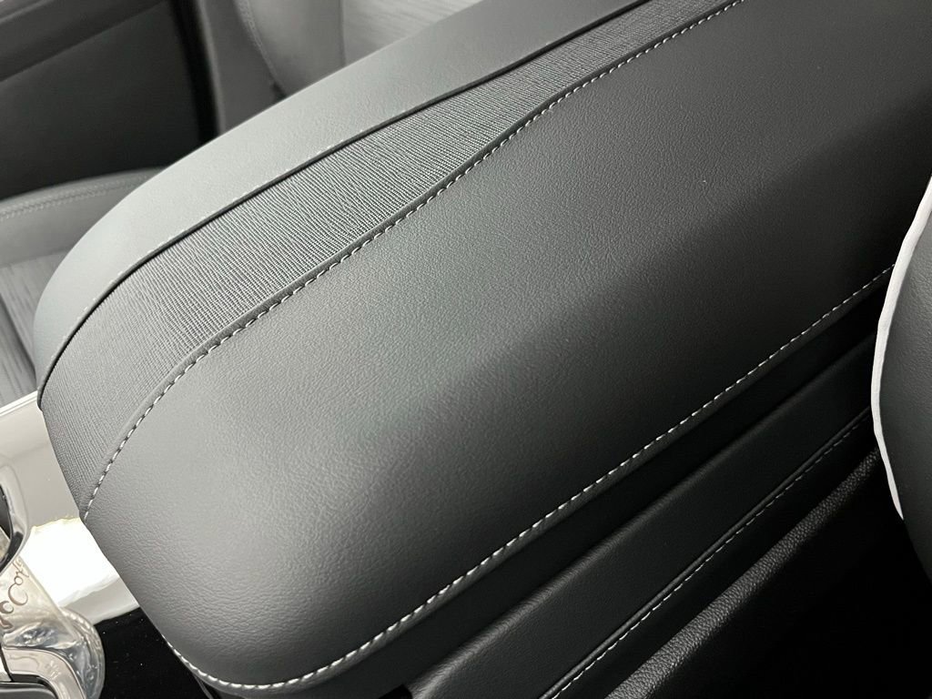 New 2026 Buick Enclave Sport Touring w/ Power Package image 28