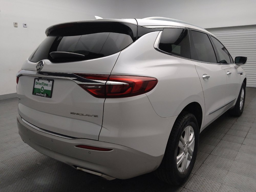 Used 2018 Buick Enclave Essence w/ Trailering Package FWD image 9