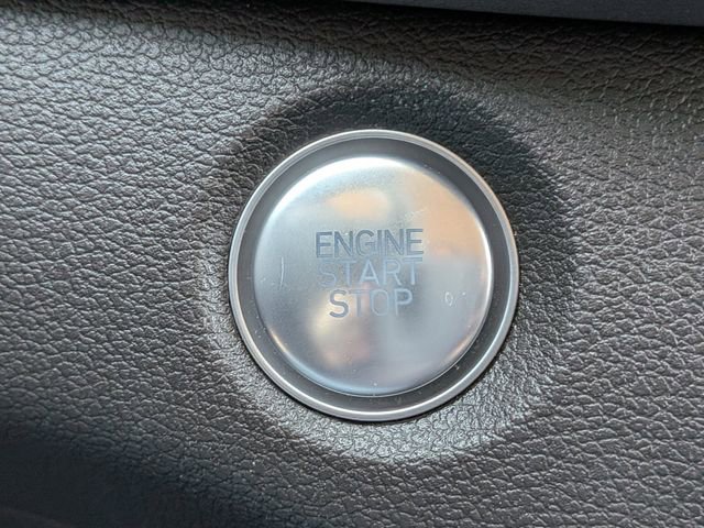 Used 2020 Hyundai Santa Fe Limited image 31