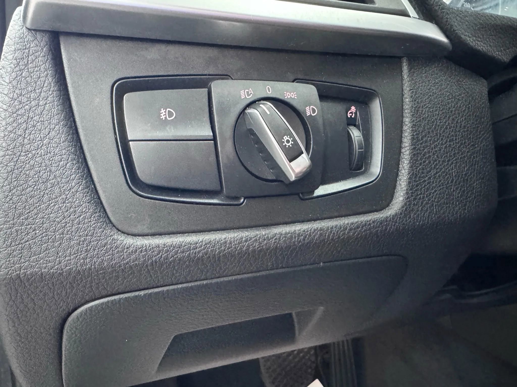 Used 2017 BMW 330i xDrive Sedan image 23