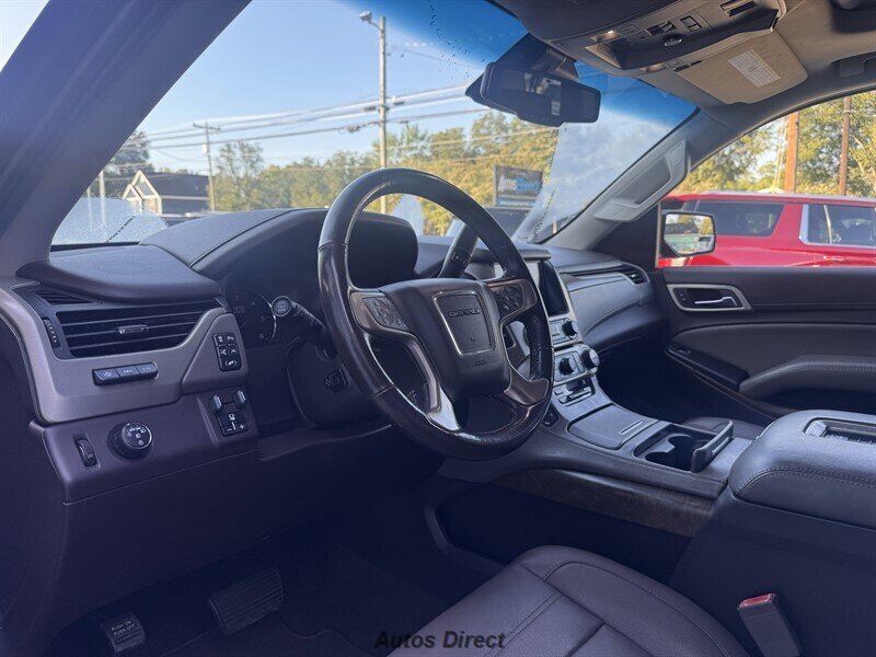 Used 2018 GMC Yukon XL Denali w/ Denali Ultimate Package RWD image 21