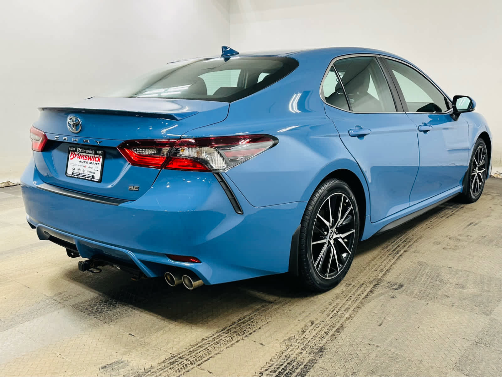 Certified 2023 Toyota Camry SE w/ Convenience Package FWD image 6