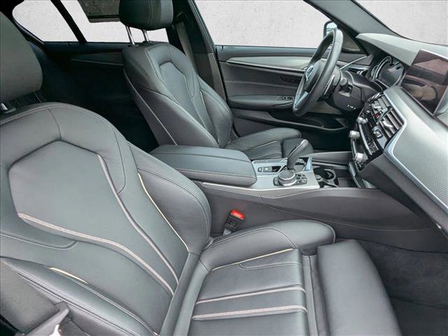 Used 2019 BMW 540i w/ M Sport Package image 22