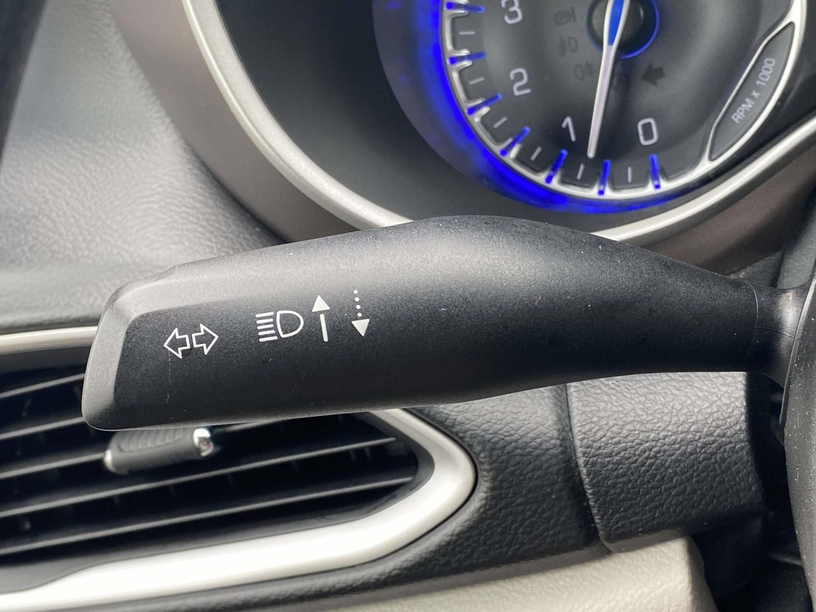 Used 2021 Chrysler Voyager Lxi FWD image 21
