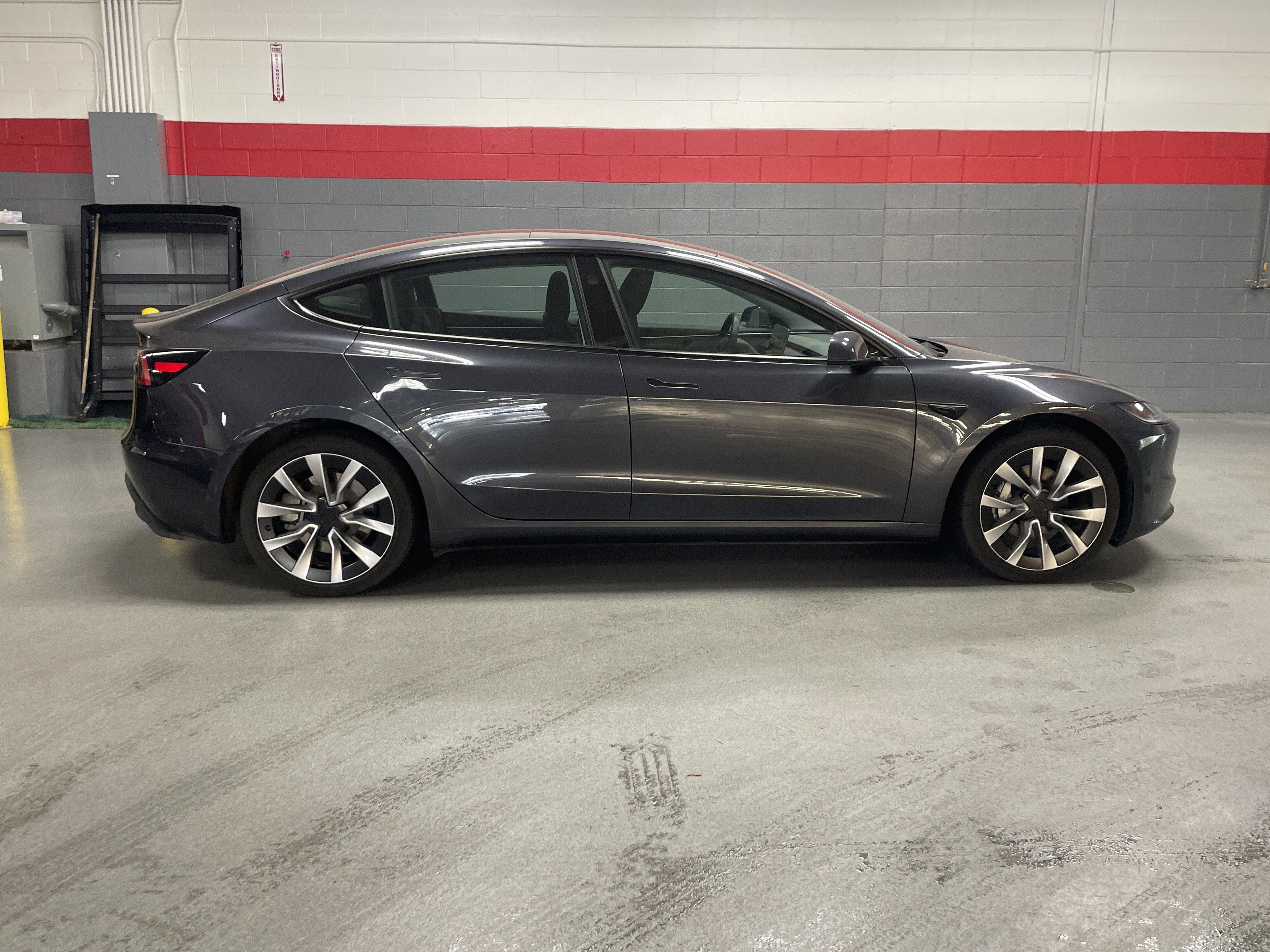 Used 2025 Tesla Model 3 Long Range image 37