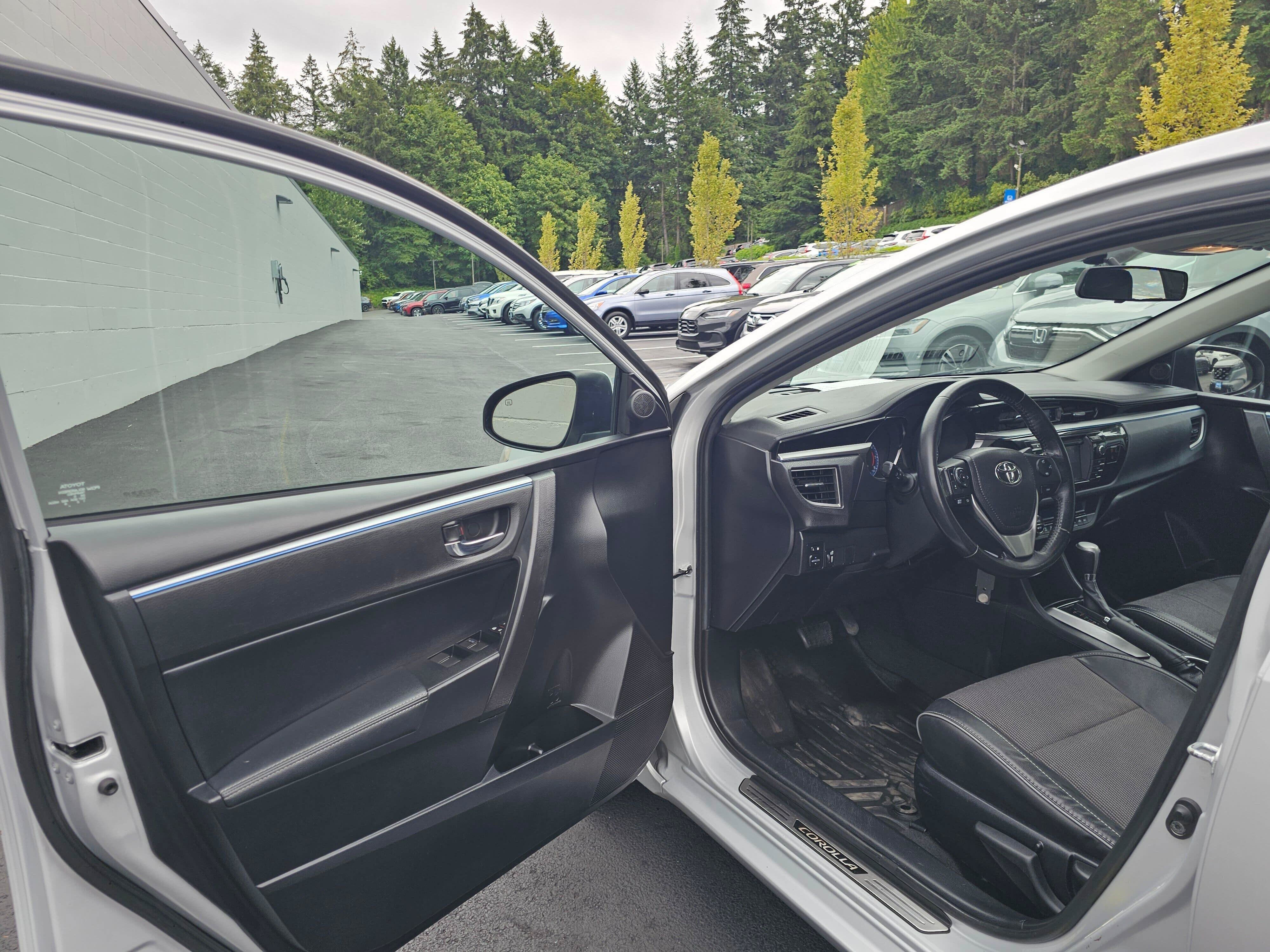 Used 2016 Toyota Corolla S FWD image 22