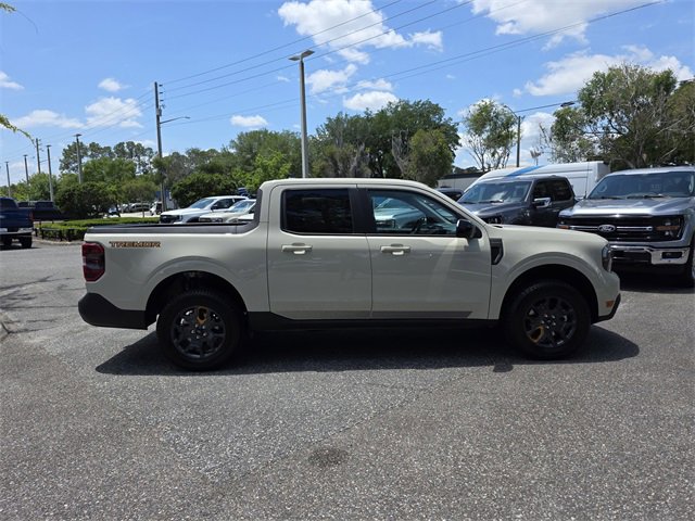 New 2024 Ford Maverick Tremor w/ Tremor Off-Road Package AWD/4WD image 2