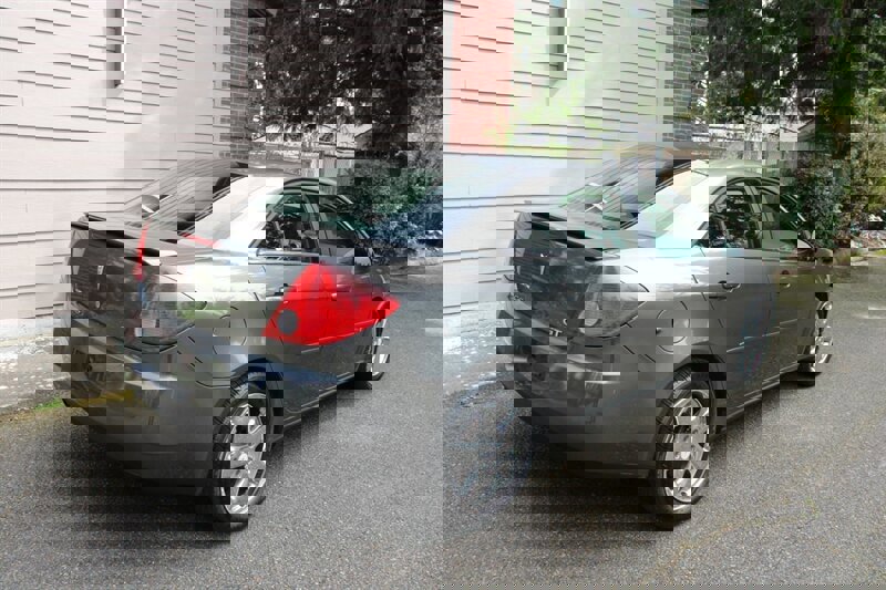 Used 2007 Pontiac G6 GT w/ Premium Package image 3