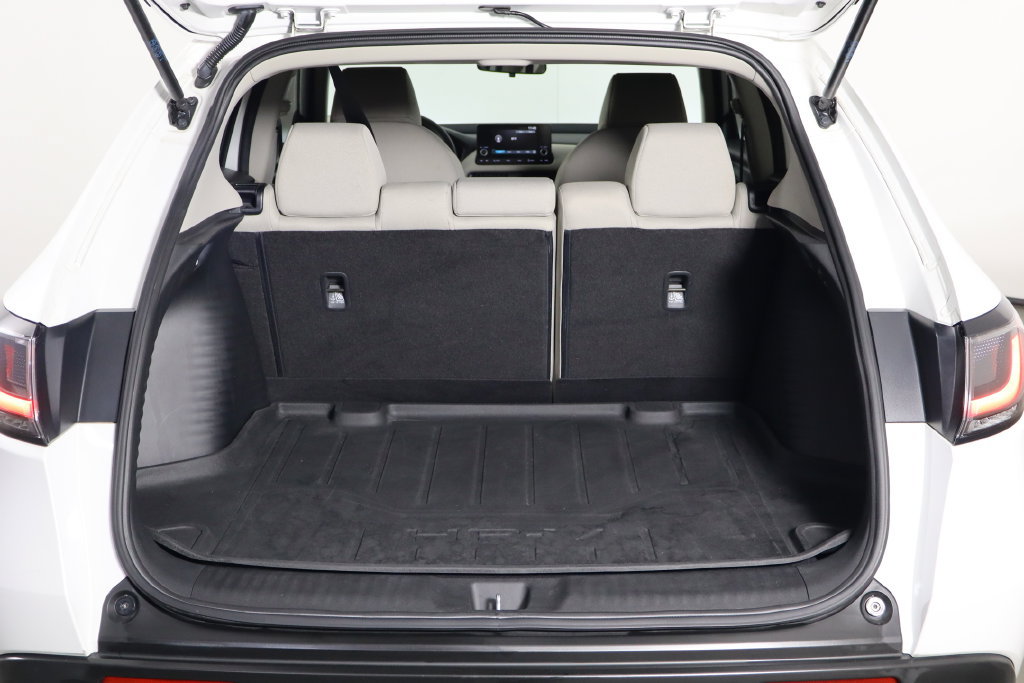 Used 2024 Honda HR-V LX image 16