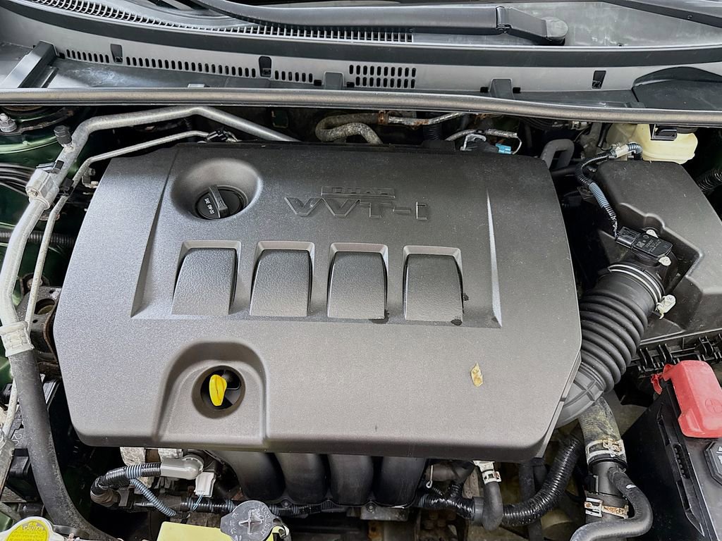 Used 2016 Toyota Corolla LE FWD image 27