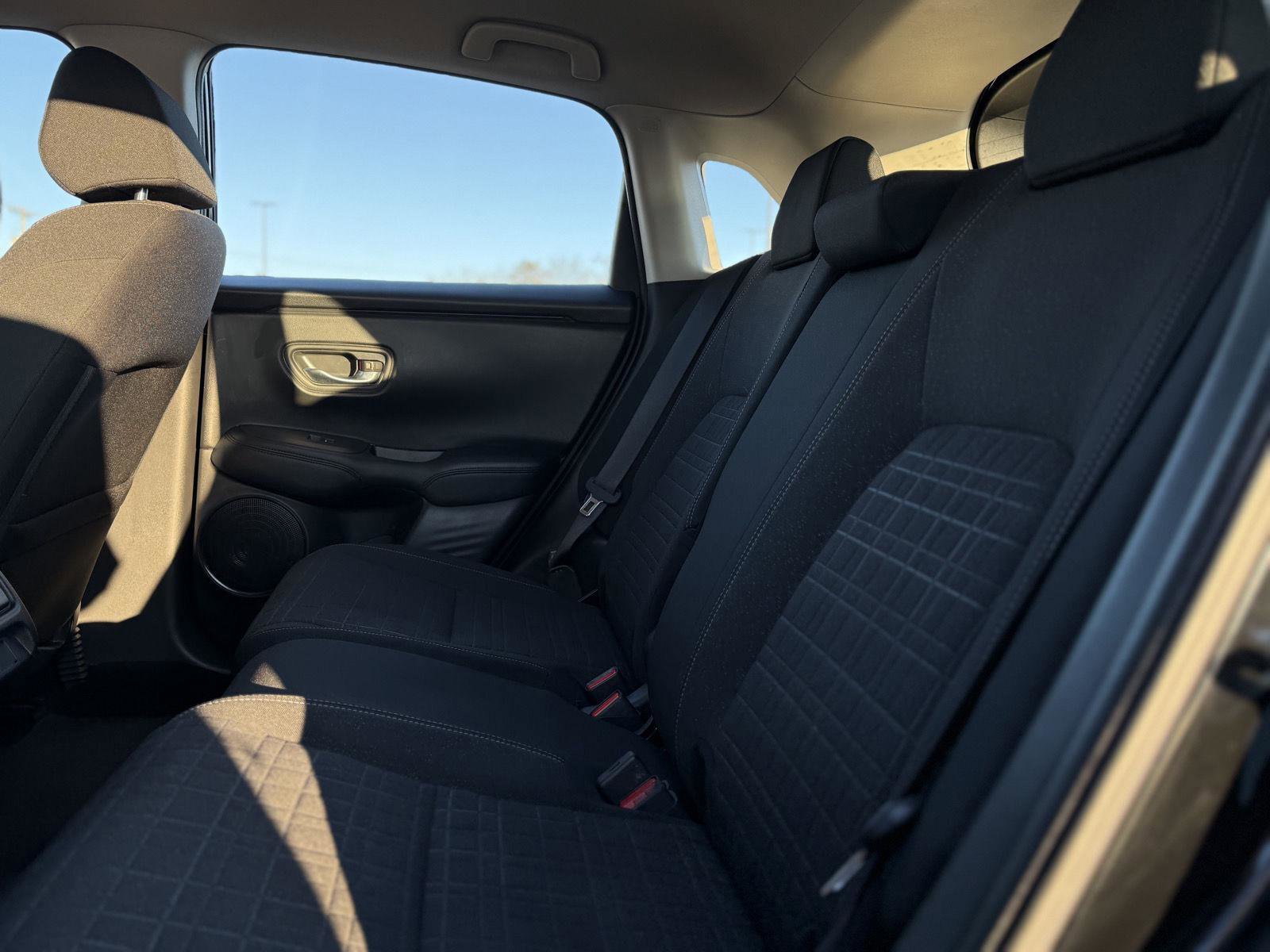 Used 2023 Honda HR-V LX image 12