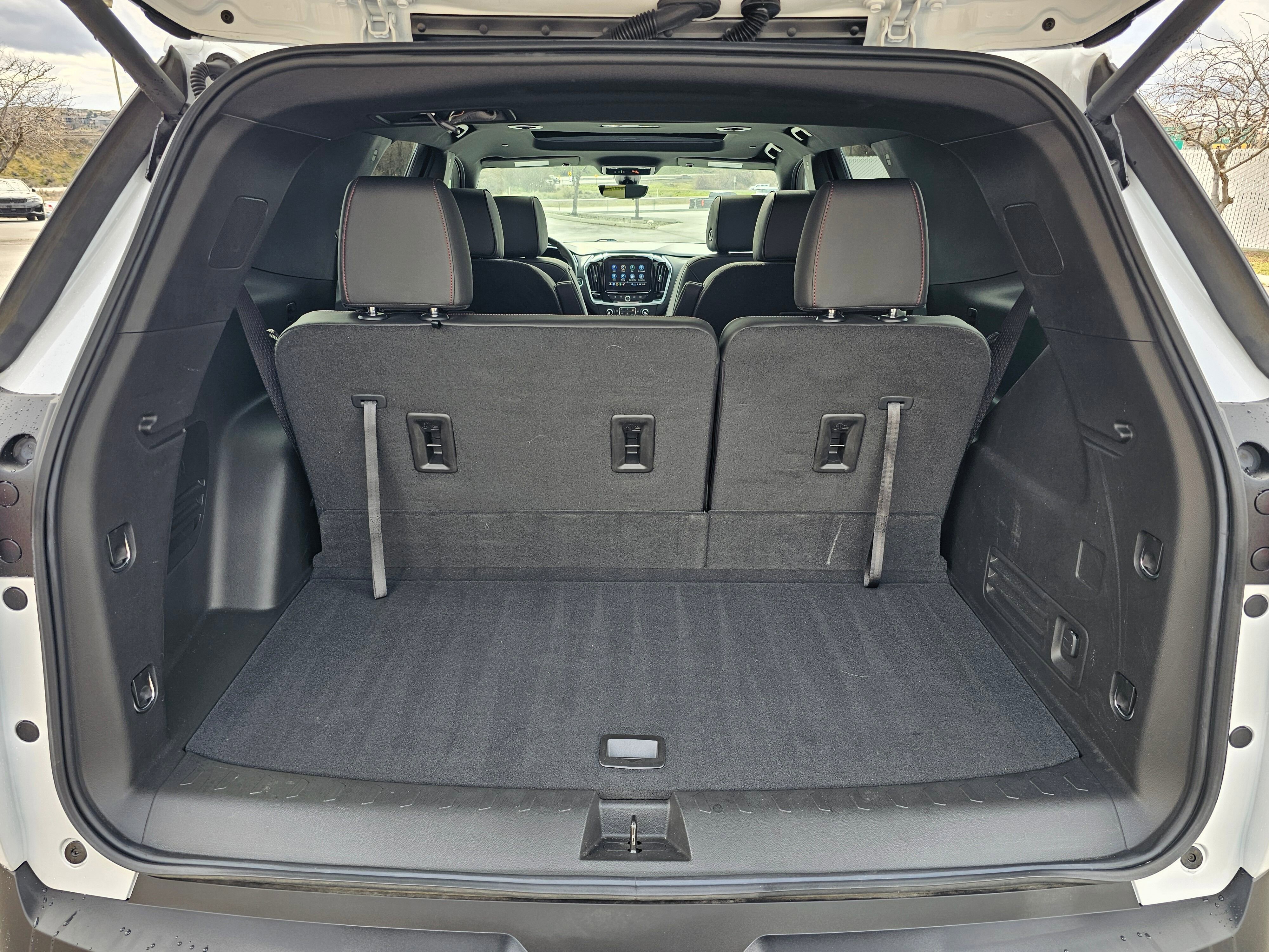 Used 2023 Chevrolet Traverse RS image 62