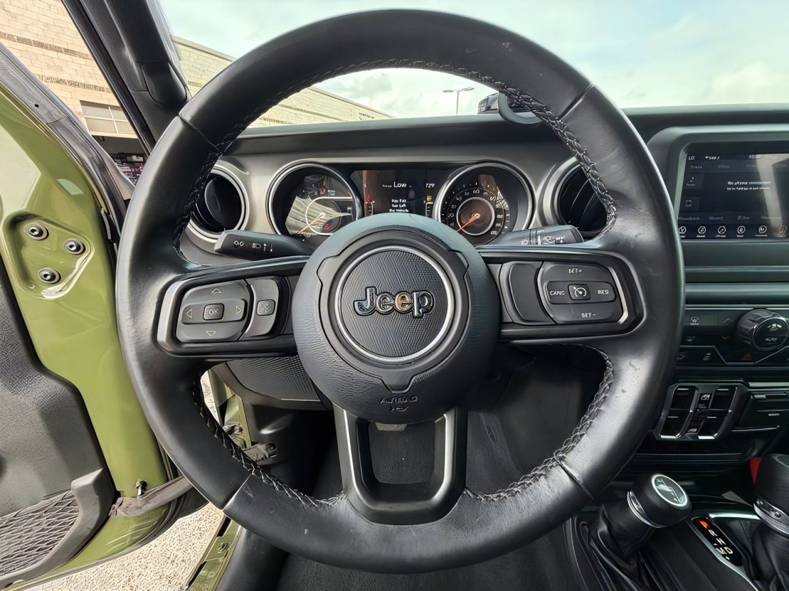 Used 2022 Jeep Gladiator Sport AWD/4WD image 19