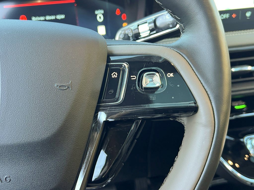 New 2026 Lincoln Corsair Reserve w/ Jet Appearance Package image 22