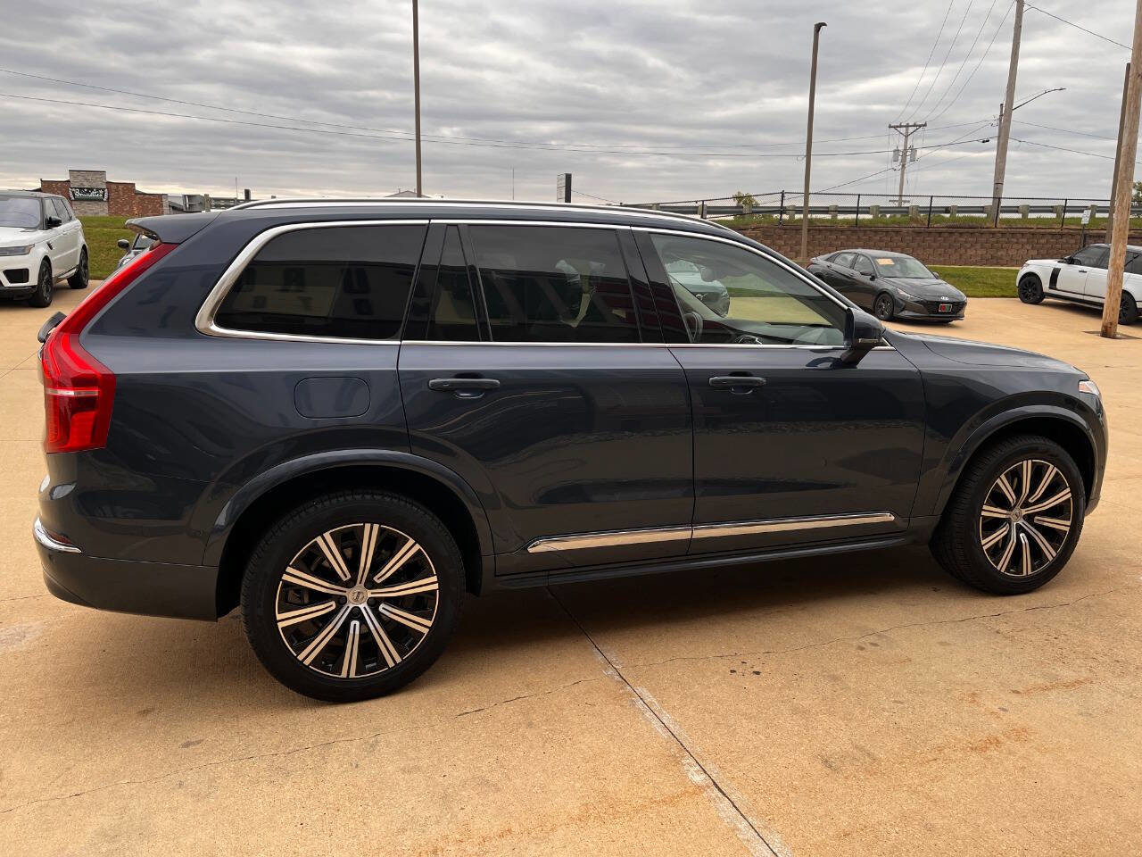 Used 2023 Volvo XC90 B6 Plus w/ Protection Package Premier image 5