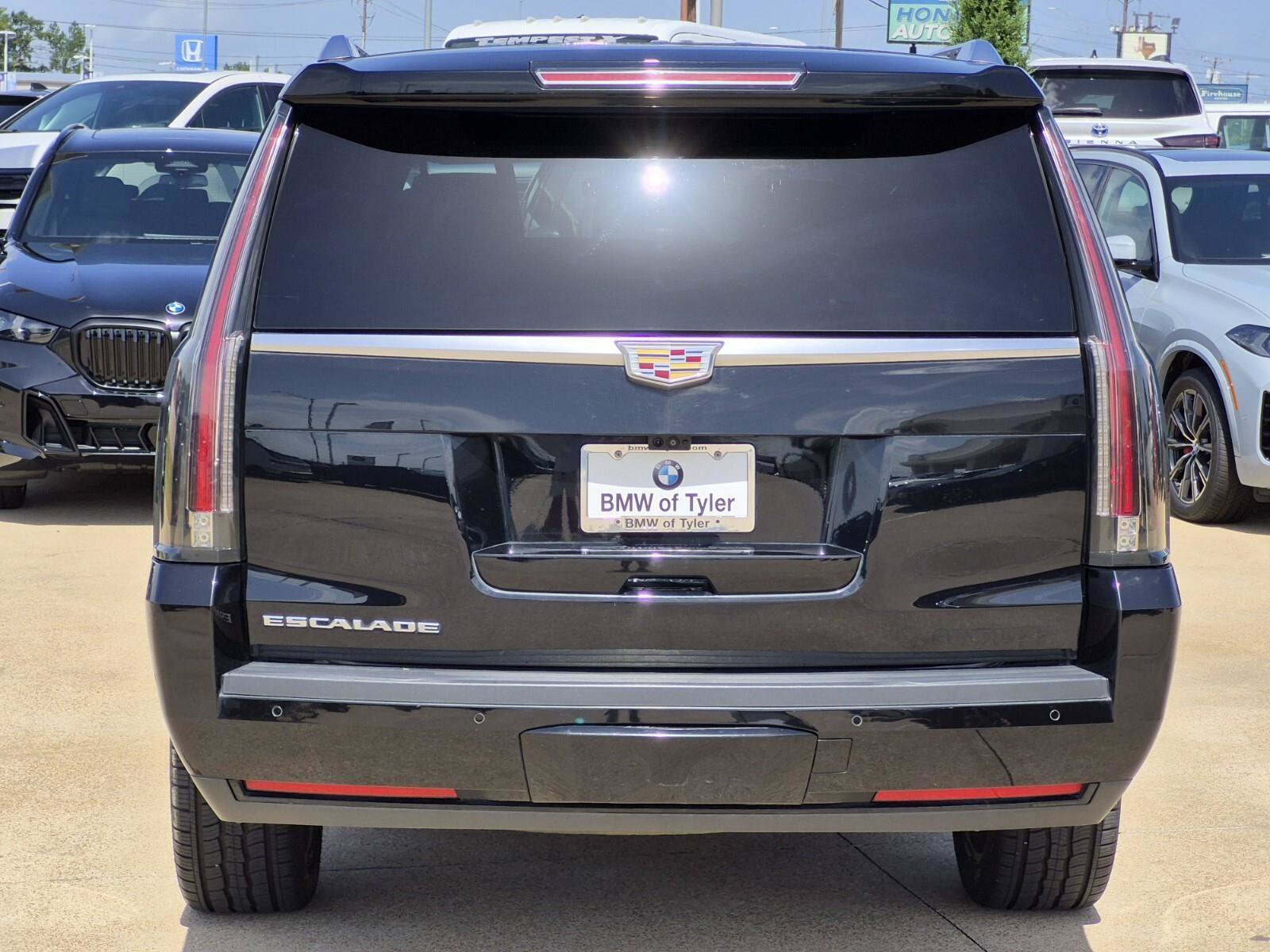 Used 2019 Cadillac Escalade ESV Platinum AWD/4WD image 5